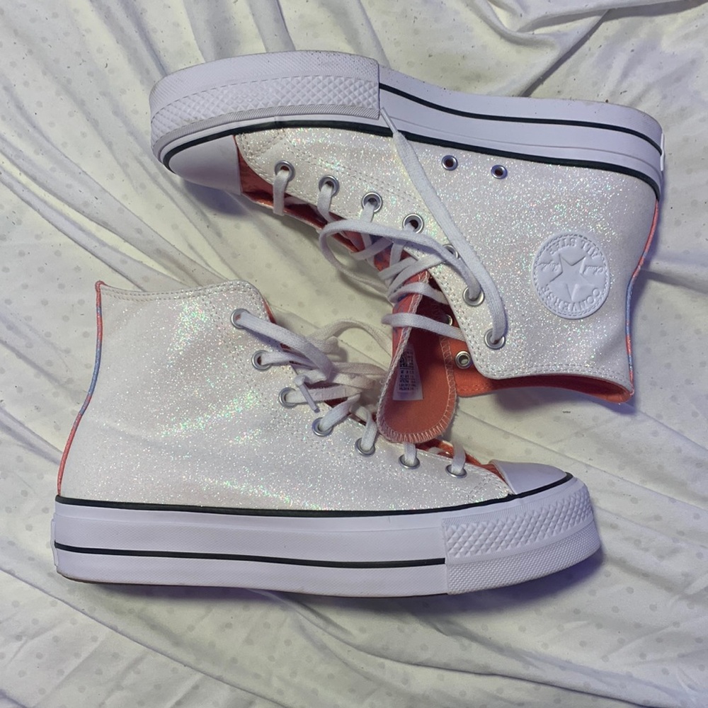 PLATFORM CONVERSE!! 💗 Only worn once! They were too big for me:(